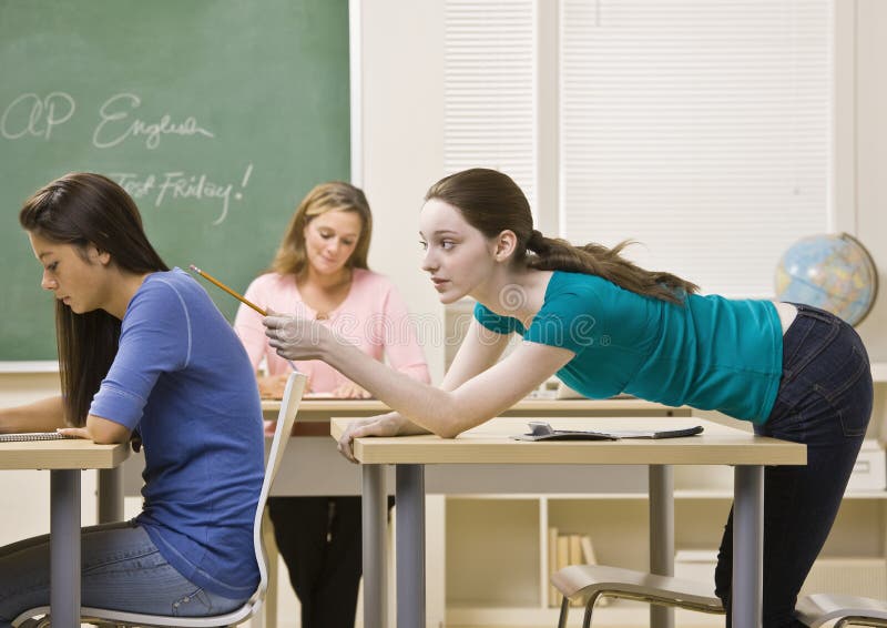 Geile lehrerin verführt schüler
