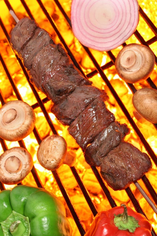 говядина барбекю варя kebab решетки стоковые фото говядина барбекю варя kebab решетки стоковые фото