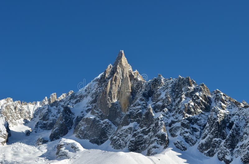 Горная цепь Aiguilles du Midi в Шамони стоковая фотография Горная цепь Aiguilles du Midi в Шамони стоковая фотография