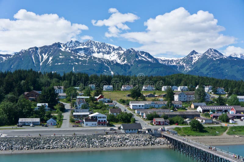 Город Haines около залива ледника, Аляски, США