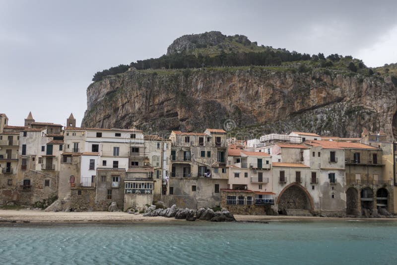 Город cefalu стоковая фотография Город cefalu стоковая фотография