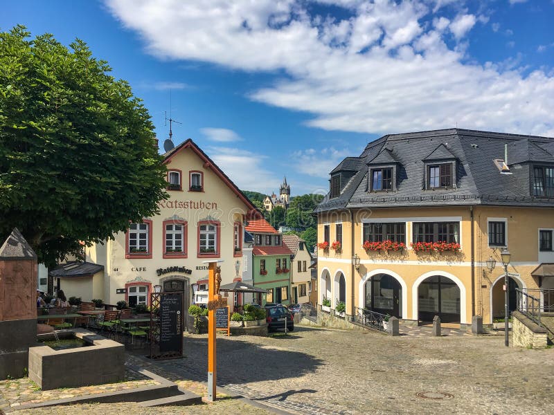 Городской пейзаж Koenigstein im Taunus, Германия стоковая фотография rf Городской пейзаж Koenigstein im Taunus, Германия стоковая фотография rf