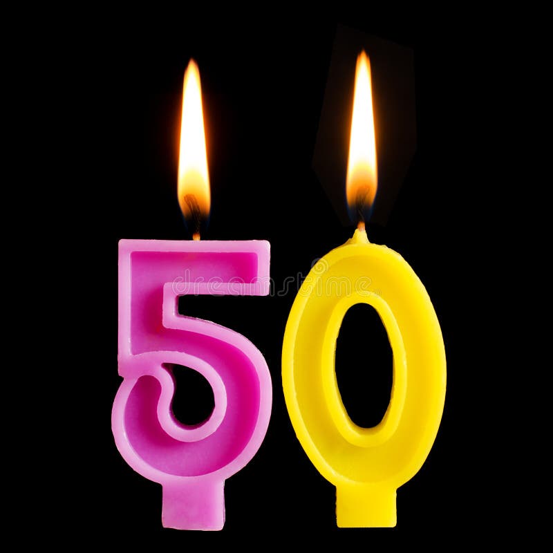 Горящая свеча дня рождения в форме 50 50 диаграмм для изолированного торта на черной предпосылке Концепция праздновать birthd стоковые фото Горящая свеча дня рождения в форме 50 50 диаграмм для изолированного торта на черной предпосылке Концепция праздновать birthd стоковые фото