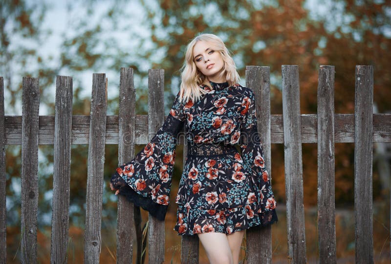 Missguided floral high neck trim cheap tea dress