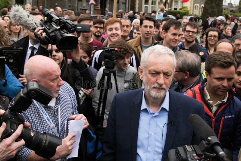 Джереми Corbyn посещает общее Whitchurch, Кардифф, южный уэльс, Великобританию стоковые изображения Джереми Corbyn посещает общее Whitchurch, Кардифф, южный уэльс, Великобританию стоковые изображения