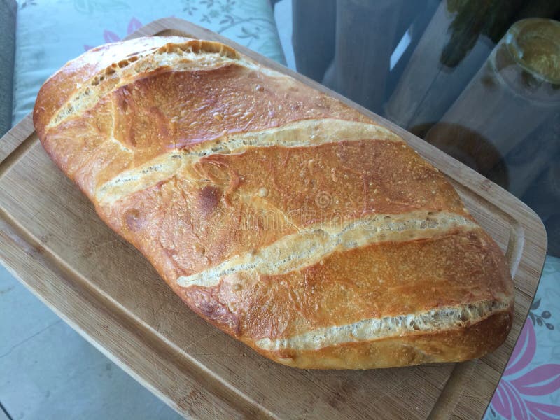 Дом сделал хлеб хлебца sourdough стоковые изображения Дом сделал хлеб хлебца sourdough стоковые изображения