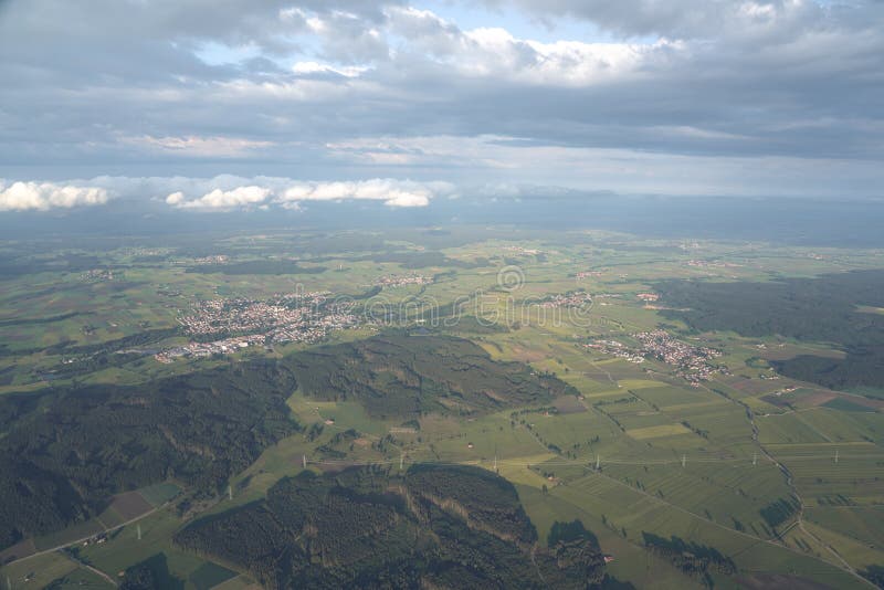 Езда воздушного шара над Allgäu стоковая фотография Езда воздушного шара над Allgäu стоковая фотография