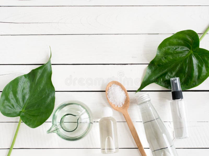 Естественные продукты skincare, масло ароматерапии и соль стоковые фотографии rf