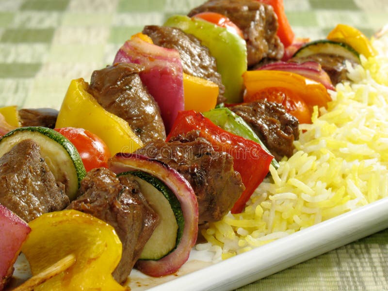 жалуйтесь шафран риса kebab стоковое изображение жалуйтесь шафран риса kebab стоковое изображение