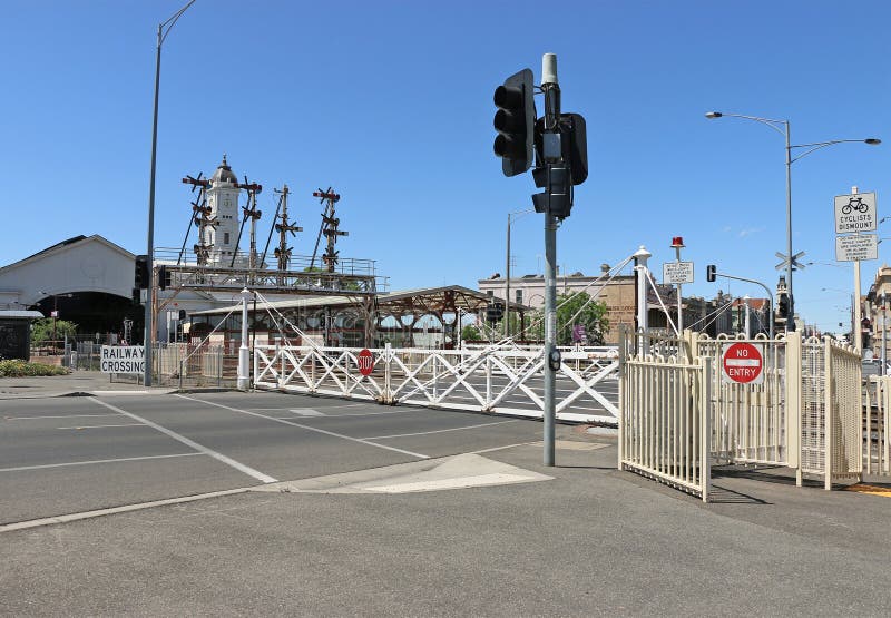 Железнодорожный вокзал Ballarat, раскрытый 11-ого апреля 1862, имеет стробы качания самый большой выдерживать блокируя в Виктории стоковые изображения rf Железнодорожный вокзал Ballarat, раскрытый 11-ого апреля 1862, имеет стробы качания самый большой выдерживать блокируя в Виктории стоковые изображения rf