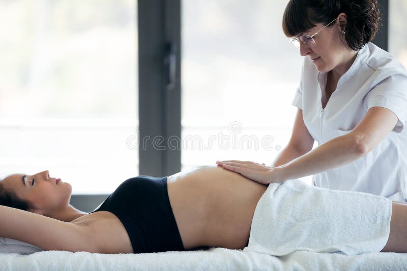 Distensión abdominal o embarazo Distensión abdominal o embarazo