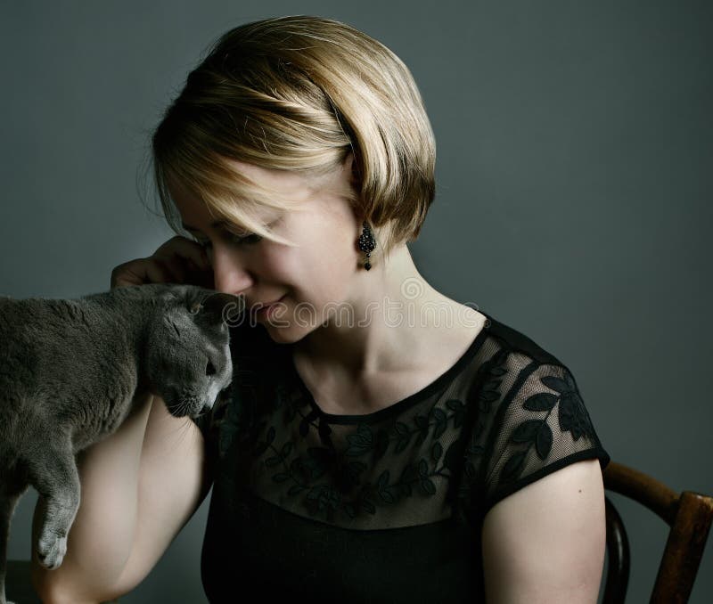 Frau fickt katze