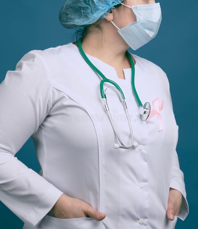 Вышивка на медицинском халате Вышивка на медицинском халате