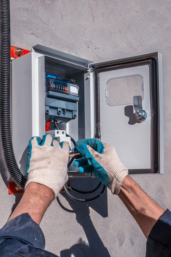 Замена старого метра электричества на новое одно Ремонт ...