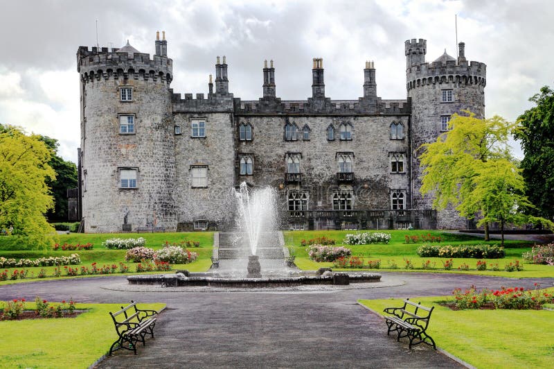 Замок Killkenny, Ирландия стоковая фотография rf Замок Killkenny, Ирландия стоковая фотография rf
