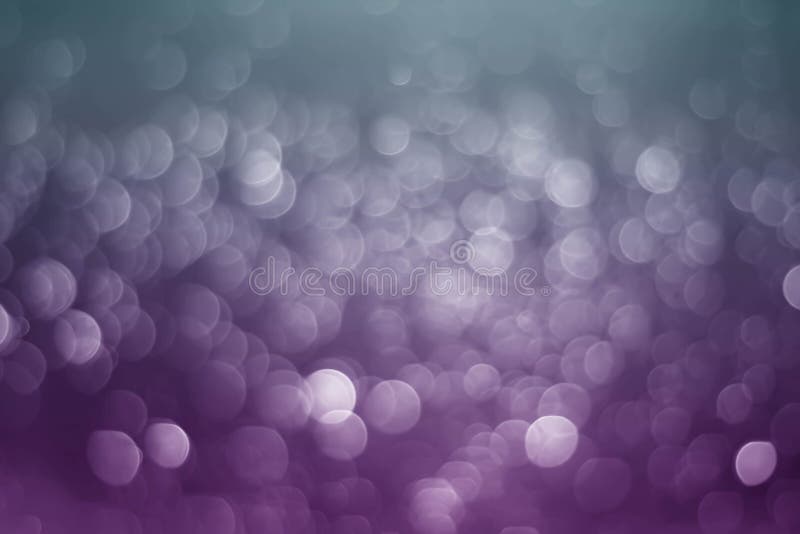 Запачканная фиолетовая предпосылка света конспекта bokeh яркого блеска стоковые фотографии rf Запачканная фиолетовая предпосылка света конспекта bokeh яркого блеска стоковые фотографии rf