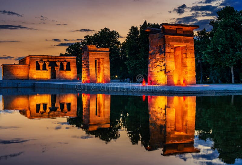 Золотой висок Debod Золотой висок Debod