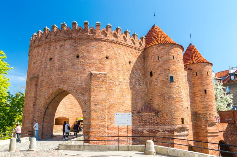 Исторический барбакан Варшавы в городке Варшавы старом стоковые фото