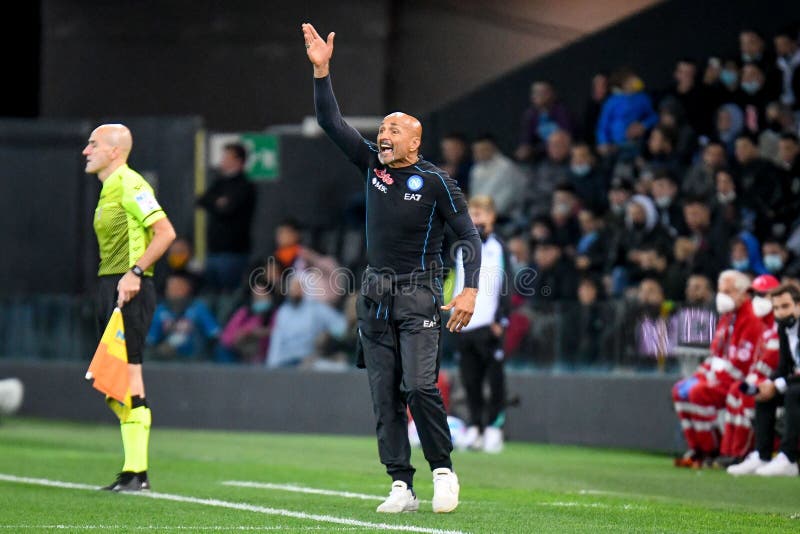 итальянская футбольная сэри матч 'удинезский кальцио против ssc napoli' стоковое изображение rf