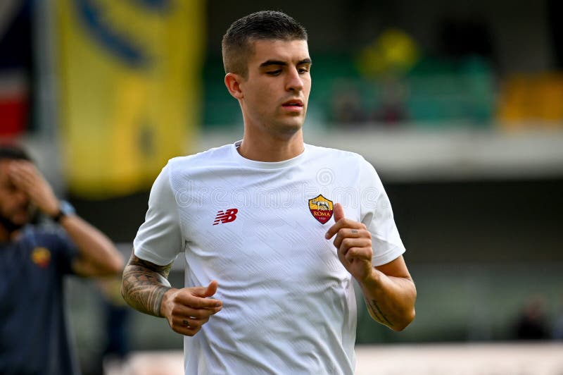 итальянская футбольная сэри матч хеллас верона fc против как рома стоковые фотографии rf