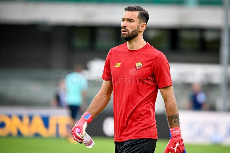 итальянская футбольная сэри матч хеллас верона fc против как рома стоковое фото rf