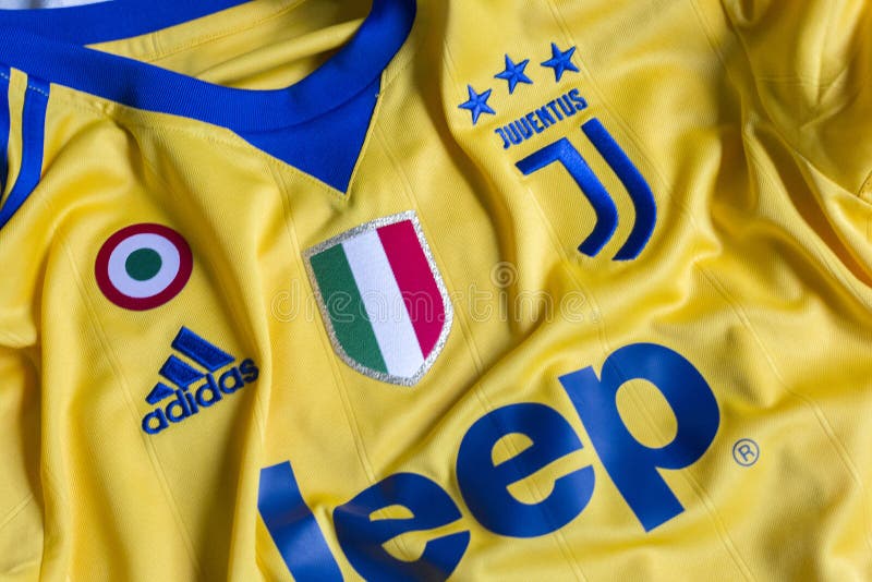 Итальянский jersey клуба FC Juventus Турина футбола стоковое фото