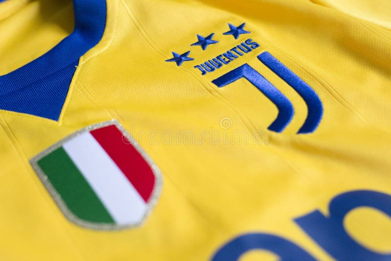 Итальянский jersey клуба FC Juventus Турина футбола стоковое изображение rf