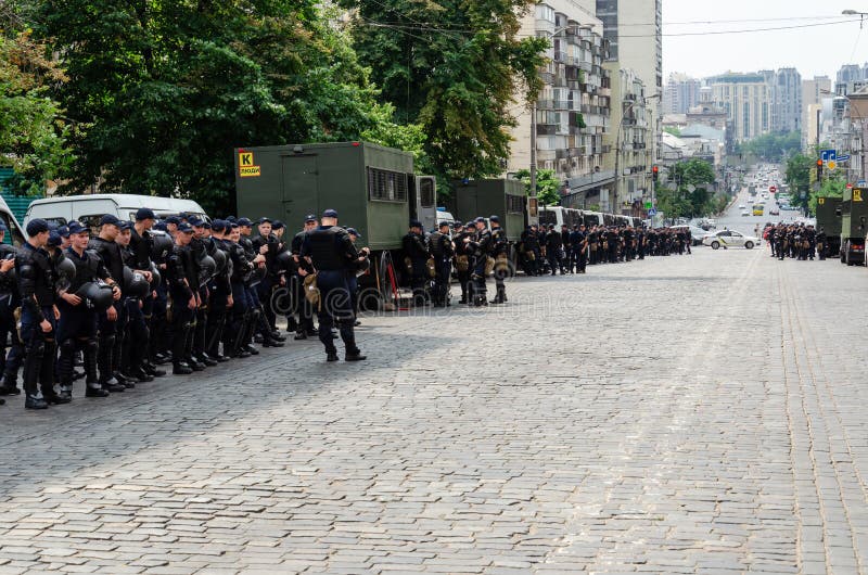 Киев, Украина - 23-ье июня 2019 Март равности LGBT KyivPride -го марш E стоковые изображения Киев, Украина - 23-ье июня 2019 Март равности LGBT KyivPride -го марш E стоковые изображения