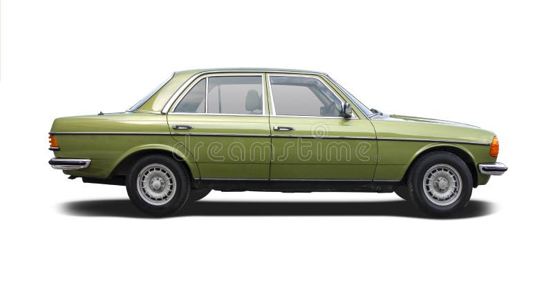 Классический Мерседес-Benz W123 изолированный на белизне стоковые изображения rf Классический Мерседес-Benz W123 изолированный на белизне стоковые изображения rf