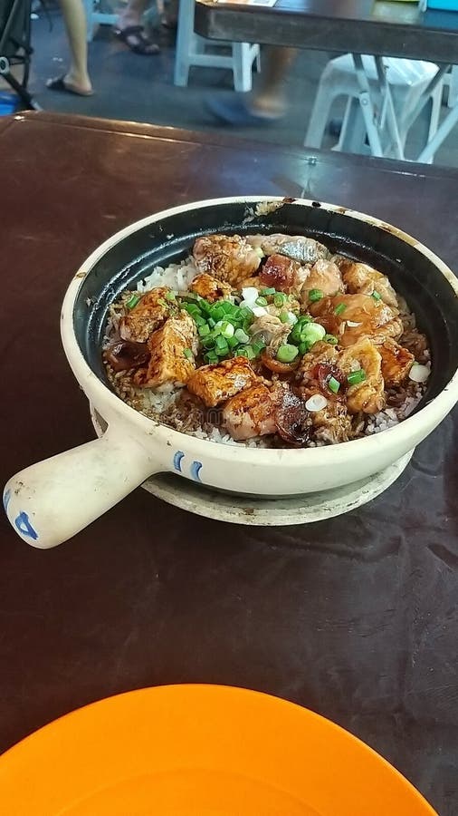 Клейпот куриный рис. Вид уличной еды стоковые фото