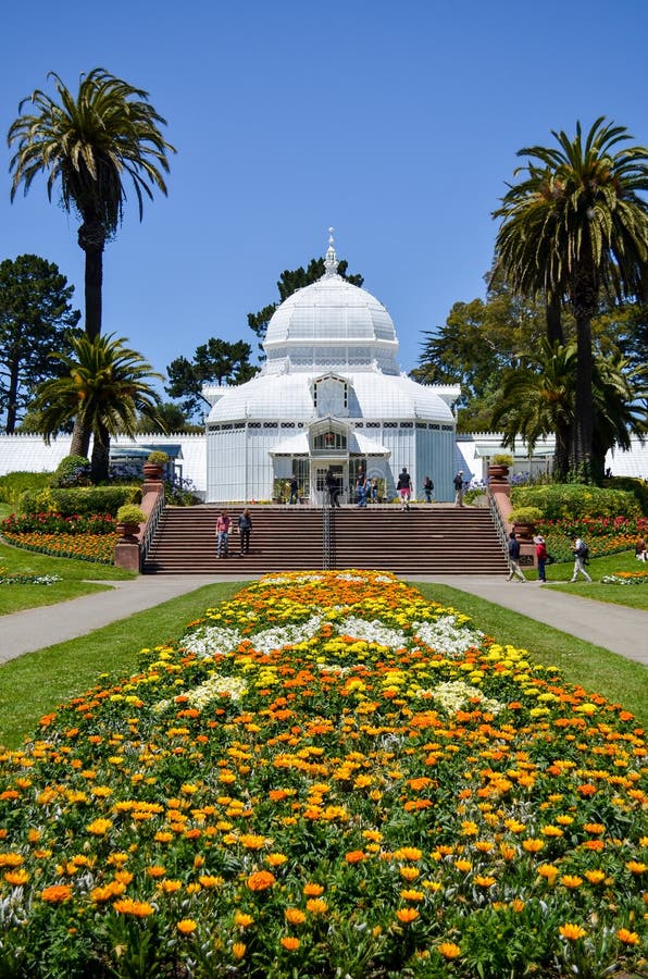 Консерватория цветков, Golden Gate Park, Сан-Франциско стоковые изображения Консерватория цветков, Golden Gate Park, Сан-Франциско стоковые изображения
