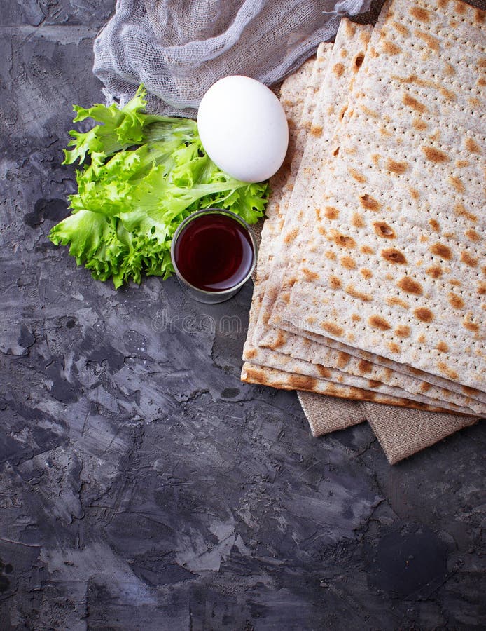 Концепция традиционного еврейского seder еврейской пасхи торжества стоковые фото Концепция традиционного еврейского seder еврейской пасхи торжества стоковые фото
