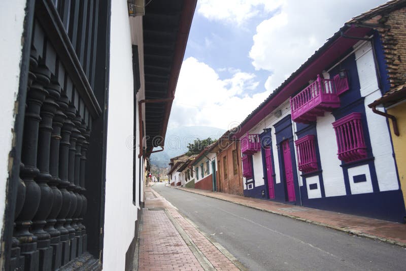 Красочные дома на Ла Candelaria в ¡ BogotÃ