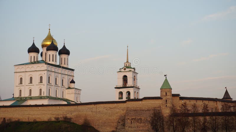 Кремль, путешествия, старые крепости, прекрасный вид, архитектура, фасады зданий, старинные здания, прогулка по истории стоковые изображения