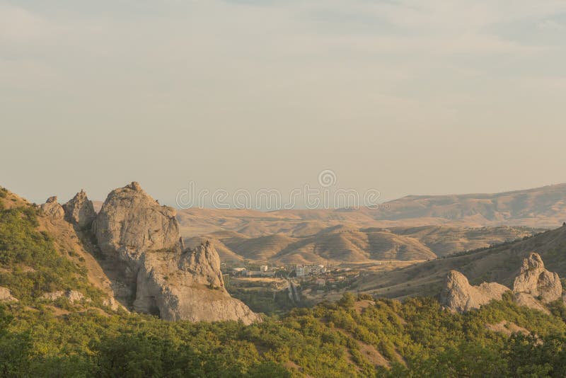 Крымские горы в окрестностях Солнечной долины Россия стоковые фото Крымские горы в окрестностях Солнечной долины Россия стоковые фото