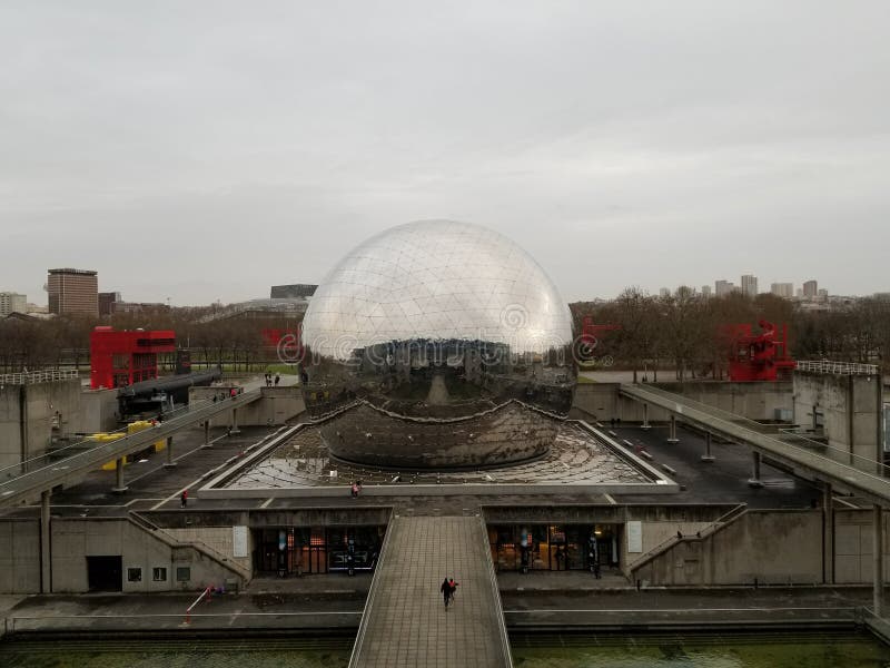 Ла Géode стоковая фотография rf Ла Géode стоковая фотография rf