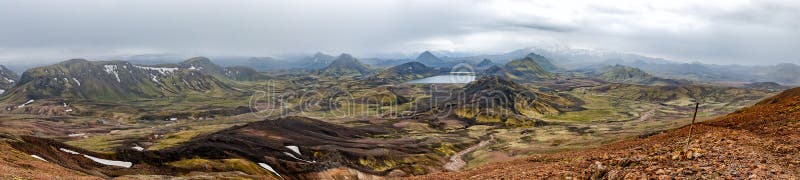 Ландшафт трека Исландии Landmannalaugar одичалый стоковая фотография rf Ландшафт трека Исландии Landmannalaugar одичалый стоковая фотография rf