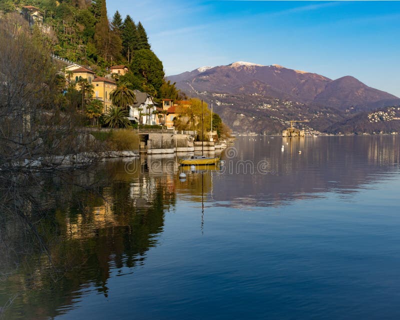 Ландшафт Cannero Ривьера, Lago Maggiore, Италии стоковое изображение rf Ландшафт Cannero Ривьера, Lago Maggiore, Италии стоковое изображение rf