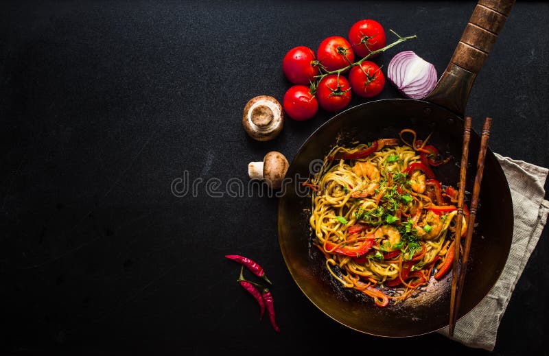 Лапши фрая Stir стоковая фотография Лапши фрая Stir стоковая фотография