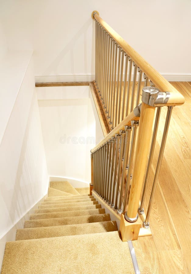лестницы railing дома крома нутряные самомоднейшие стоковые изображения rf