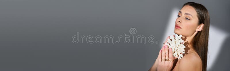 Летние вибрации с красивой молодой стоковые изображения rf