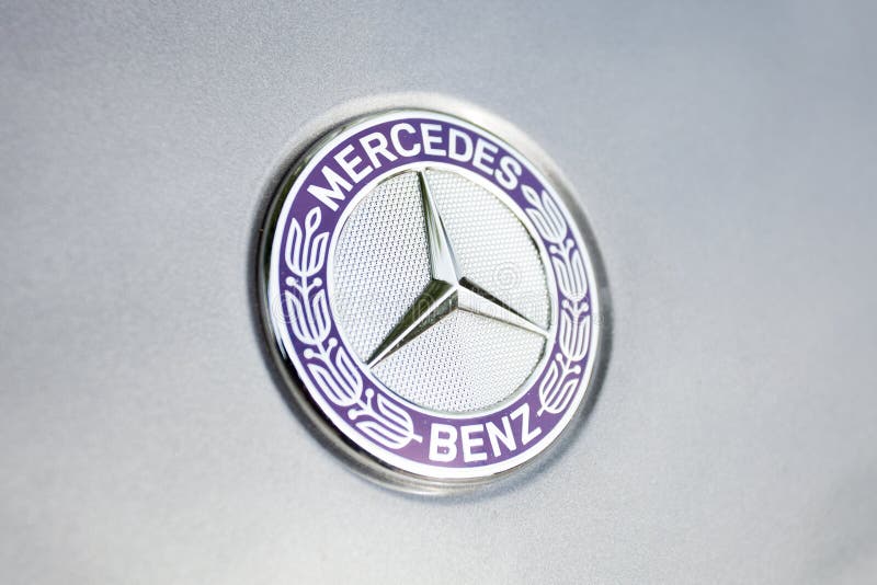 Логотип и значок benz Мерседес стоковое изображение rf Логотип и значок benz Мерседес стоковое изображение rf