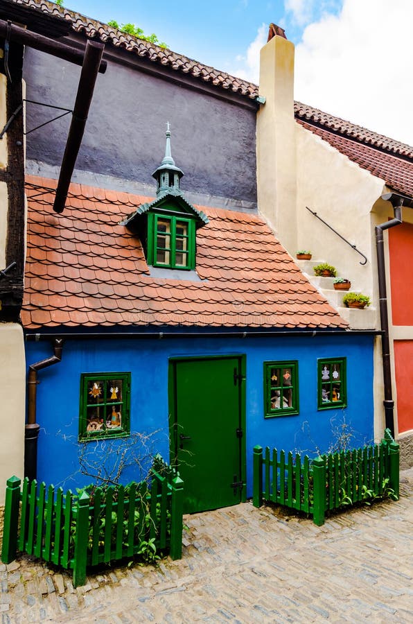 Маленькие средневековые дома на золотой майне, Praha