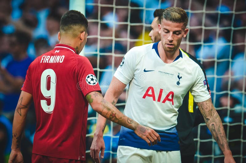 Мадрид, Испания - 1-ОЕ МАЯ 2019: Роберто Firmino во время финального матча 2019 лиги чемпионов UEFA между FC Ливерпулем против Tottenham Hotspur на Ванда Metropolitano, Испании
