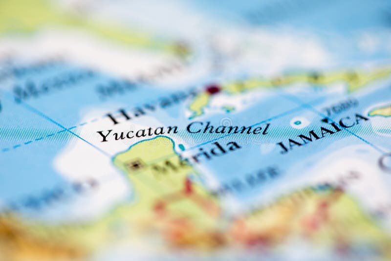 Маленькая глубина фокуса поля на географическом положении карты канала Юкатан у побережья Мексики на эпическом произведении