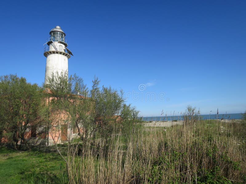 Маяк долин эмилия-Романьи перепада Po Comacchio Италии стоковое фото rf