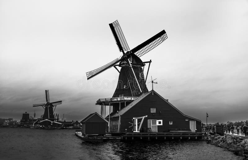 Windmills are known worldwide as an iconic symbol of Dutch culture. Some 1,200 historic windmills survive, most of which are gristmills or polder mills. Many remain fully functional. Windmills are known worldwide as an iconic symbol of Dutch culture. Some 1,200 historic windmills survive, most of which are gristmills or polder mills. Many remain fully functional.