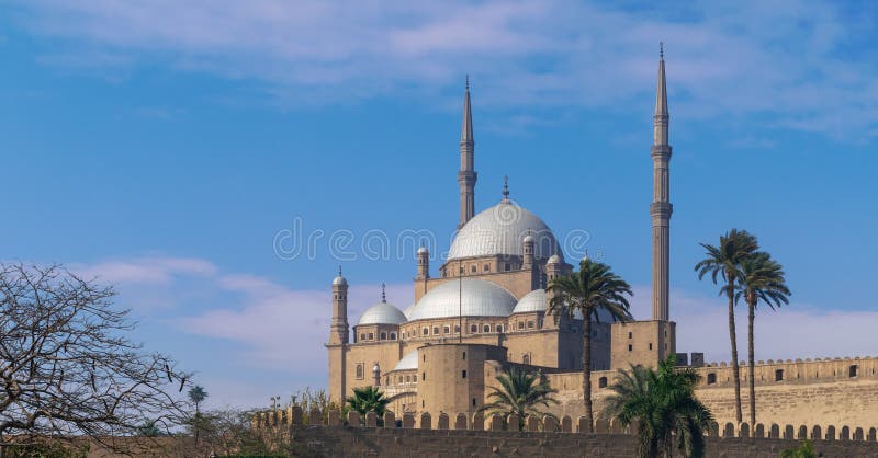 Мечеть Мохаммед Али, цитадель стиля Ottoman большая Каира, порученная пашей Мохаммед Али, Каир, Египет стоковая фотография Мечеть Мохаммед Али, цитадель стиля Ottoman большая Каира, порученная пашей Мохаммед Али, Каир, Египет стоковая фотография