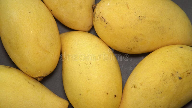 Много желтый тайский вращать плодоовощ манго