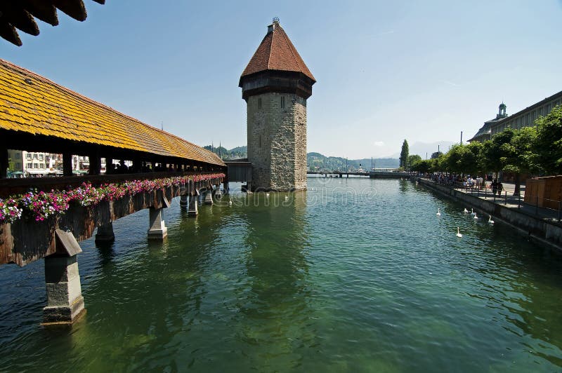 молельня luzern моста стоковое изображение rf молельня luzern моста стоковое изображение rf
